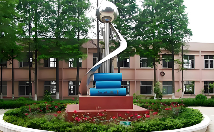 未來(lái)校園藝術(shù)定制專家——用不銹鋼校園雕塑激活空間教育力