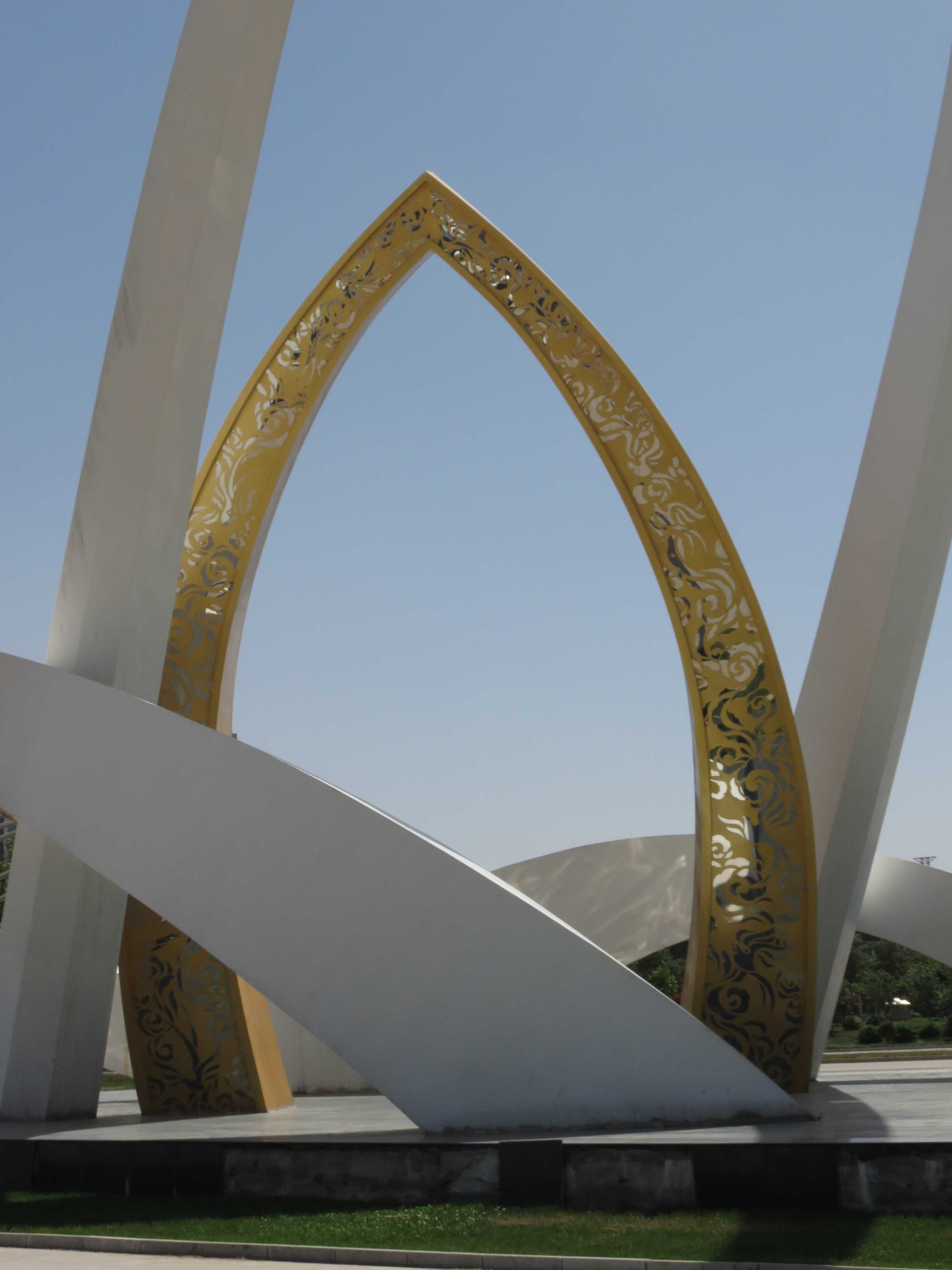 大型不銹鋼雕塑，機(jī)場不銹鋼雕塑，廣場景觀雕塑