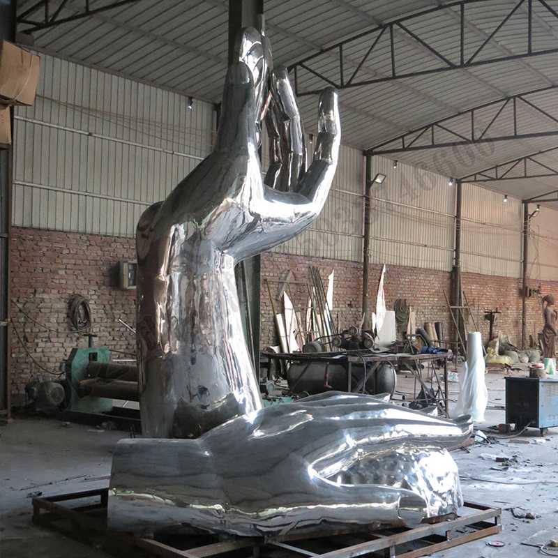 手托水滴雕塑，不銹鋼手托水滴雕塑，手托水滴景觀雕塑